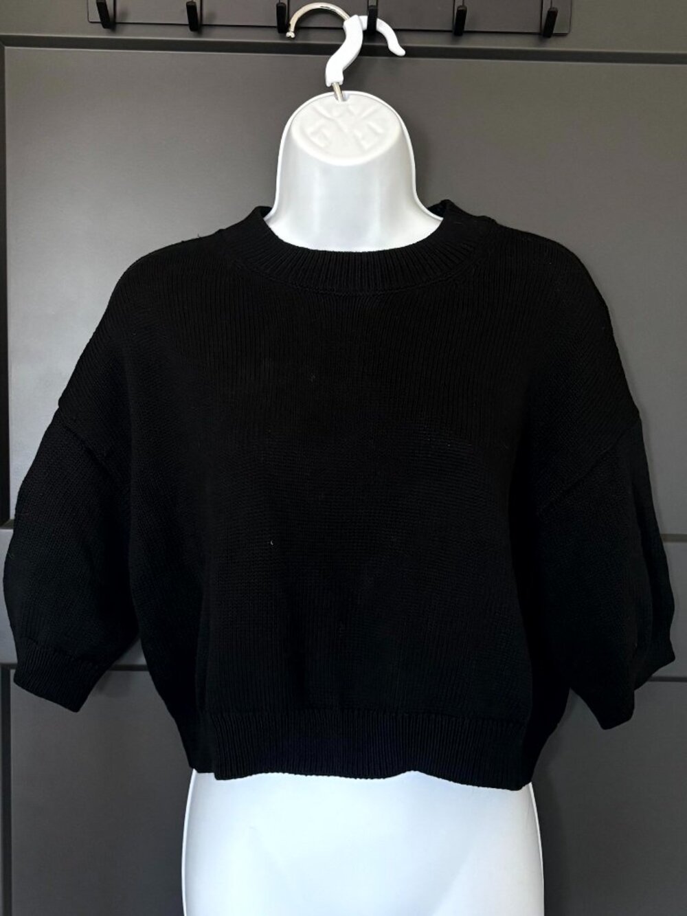 Banana Republic Cropped Sweater